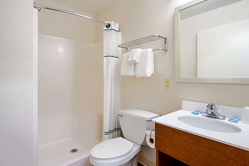 Birch Hill Suites Kansas City - Independence Quarto foto